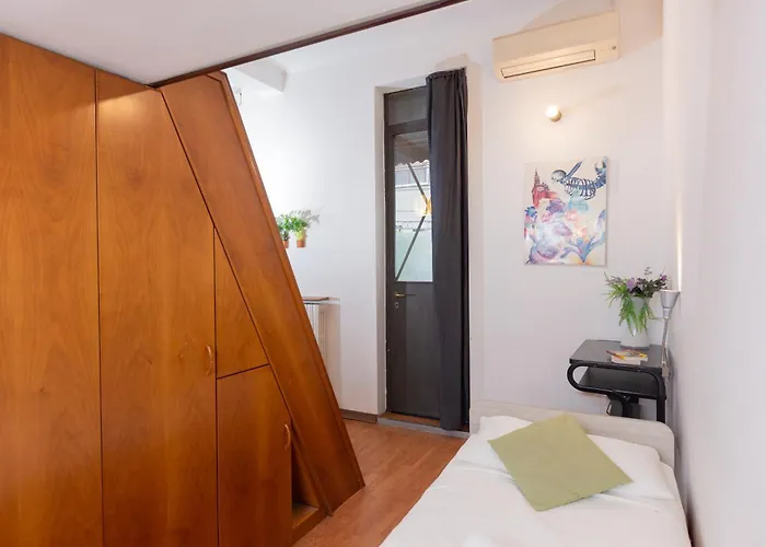 Soft Colors Exclusive Apartment - Navigli District - M2